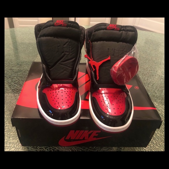 AIR JORDAN 1 RETRO HIGH OG \'PATENT BRED\' / SIZE 10 MENS / WMNS 11.5 main image 5